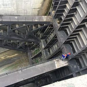 閘門水封更換、改造施工